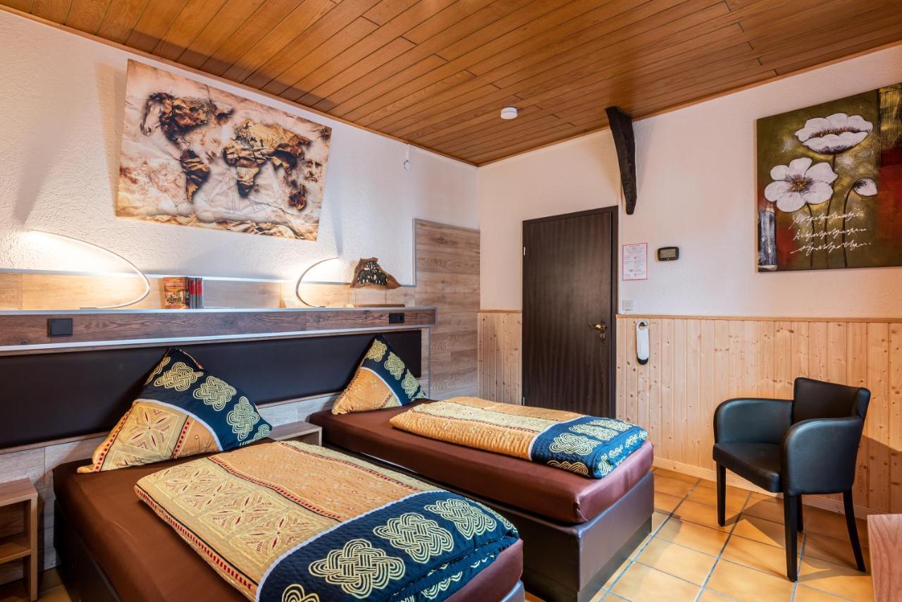 Land-Hotel Zum Schwan, Garni Weilerswist-Metternich, 3 E-Ladestationen, Naehe Phantasialand, Palmenparadies Euskirchen Eksteriør bilde