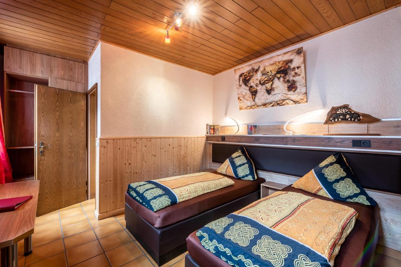 Land-Hotel Zum Schwan, Garni Weilerswist-Metternich, 3 E-Ladestationen, Naehe Phantasialand, Palmenparadies Euskirchen Eksteriør bilde