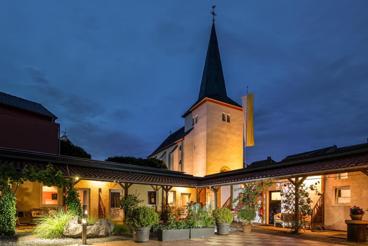 Land-Hotel Zum Schwan, Garni Weilerswist-Metternich, 3 E-Ladestationen, Naehe Phantasialand, Palmenparadies Euskirchen Eksteriør bilde